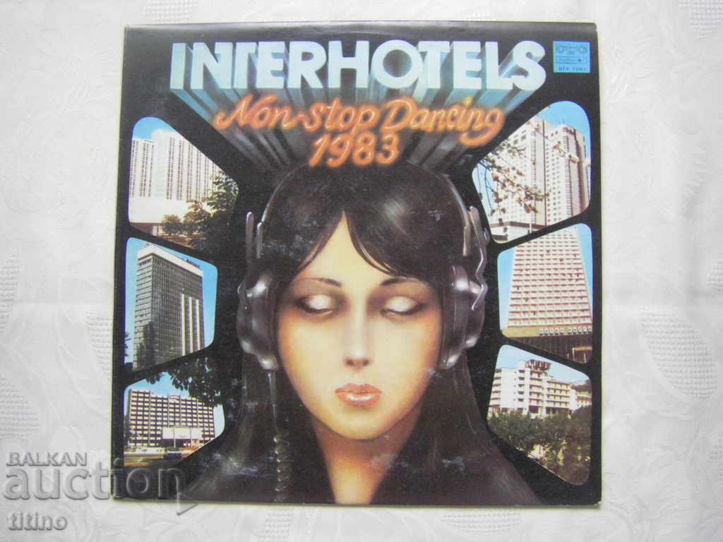 VTA 11061 - Interhotels. Dans non-stop 1983 VTA 11061 - Interhotels. Dans non-stop 1983