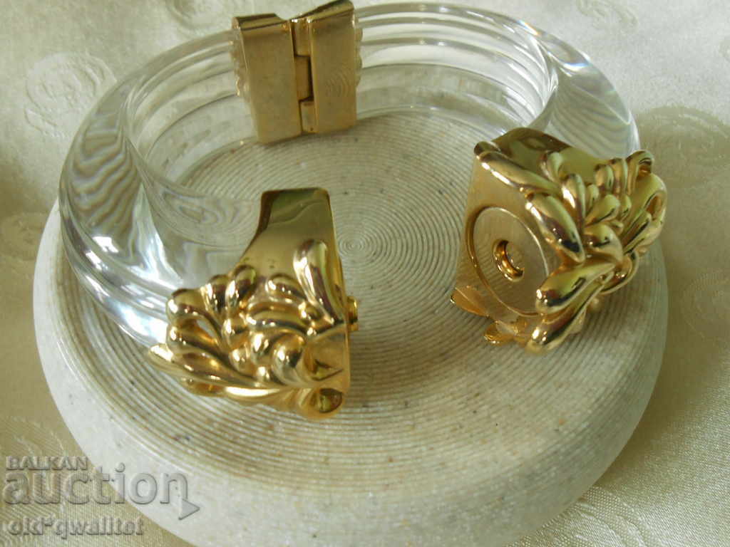 Gorgeous BRACELET, magnetic clasp, Designer with price 997.00 BGN | € 509.76 Gorgeous BRACELET, magnetic clasp, Designer with price 997.00 BGN | € 509.76