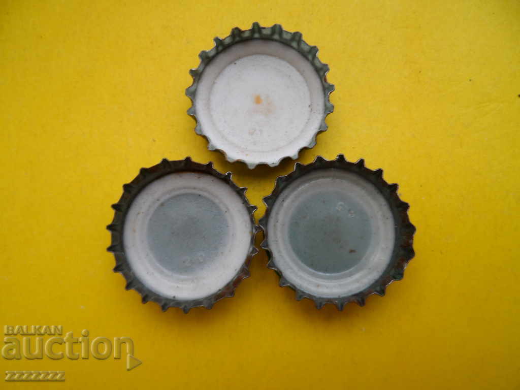 3 бр. бирени капачки с цена 7.00 лв. | € 3.58 3 бр. бирени капачки с цена 7.00 лв. | € 3.58