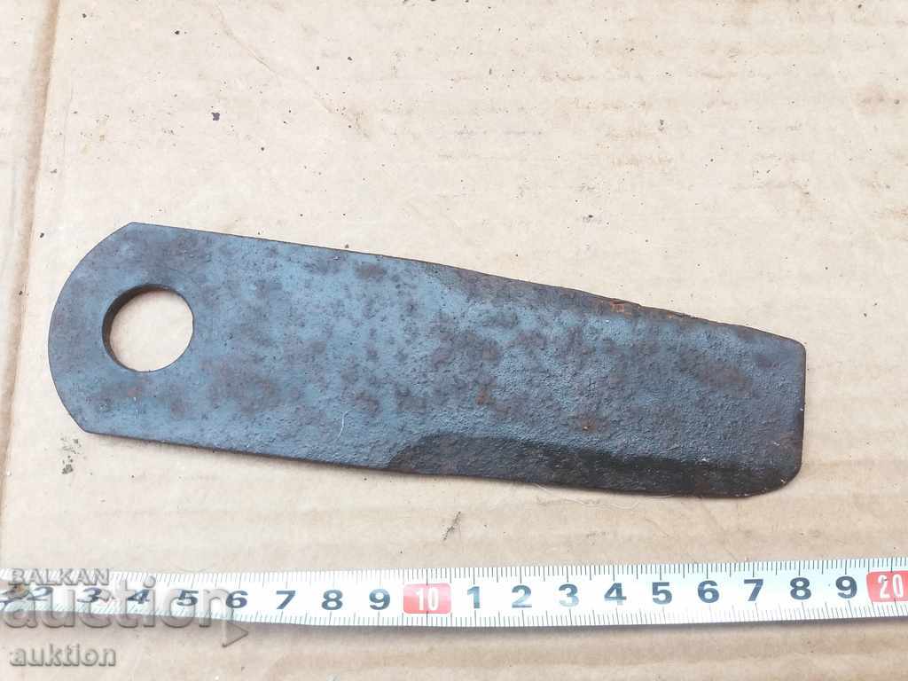 OLD CUTTER, WEDGE WITH MARKING with price 1.99 BGN | € 1.02