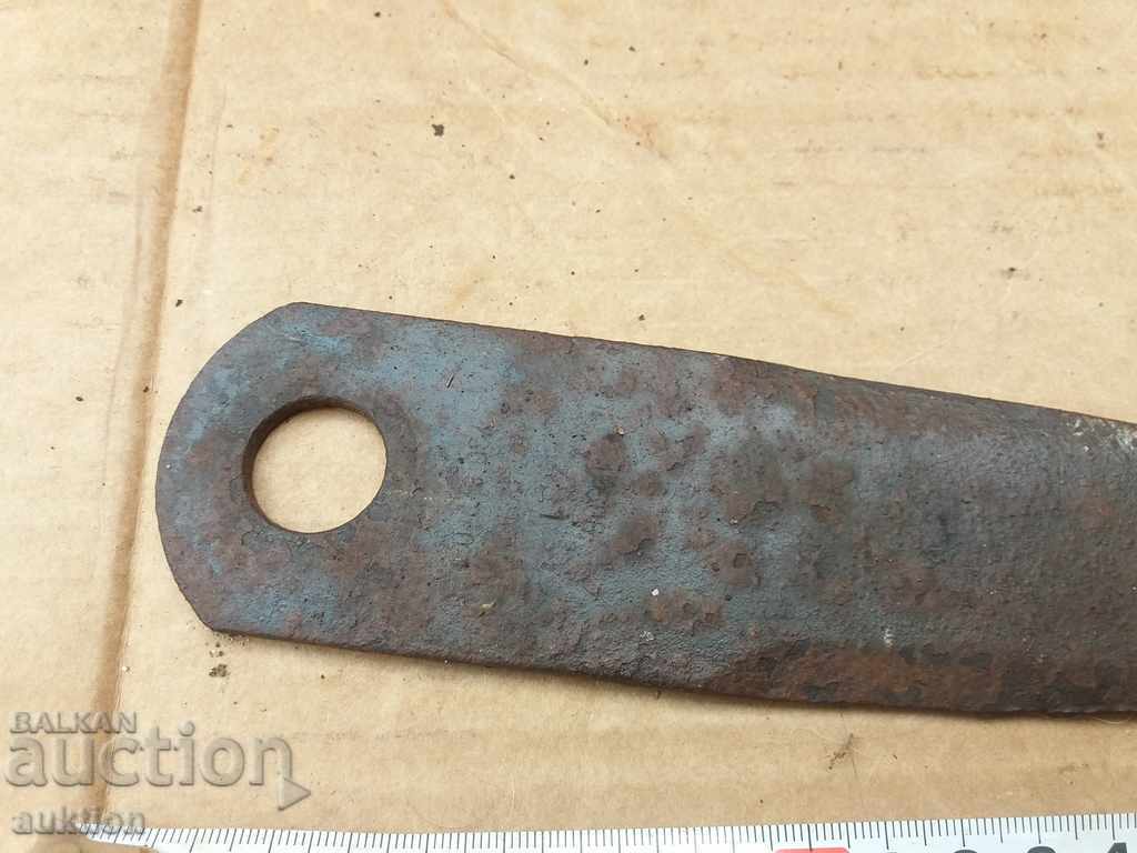 Delivery of OLD CUTTER, WEDGE WITH MARKING