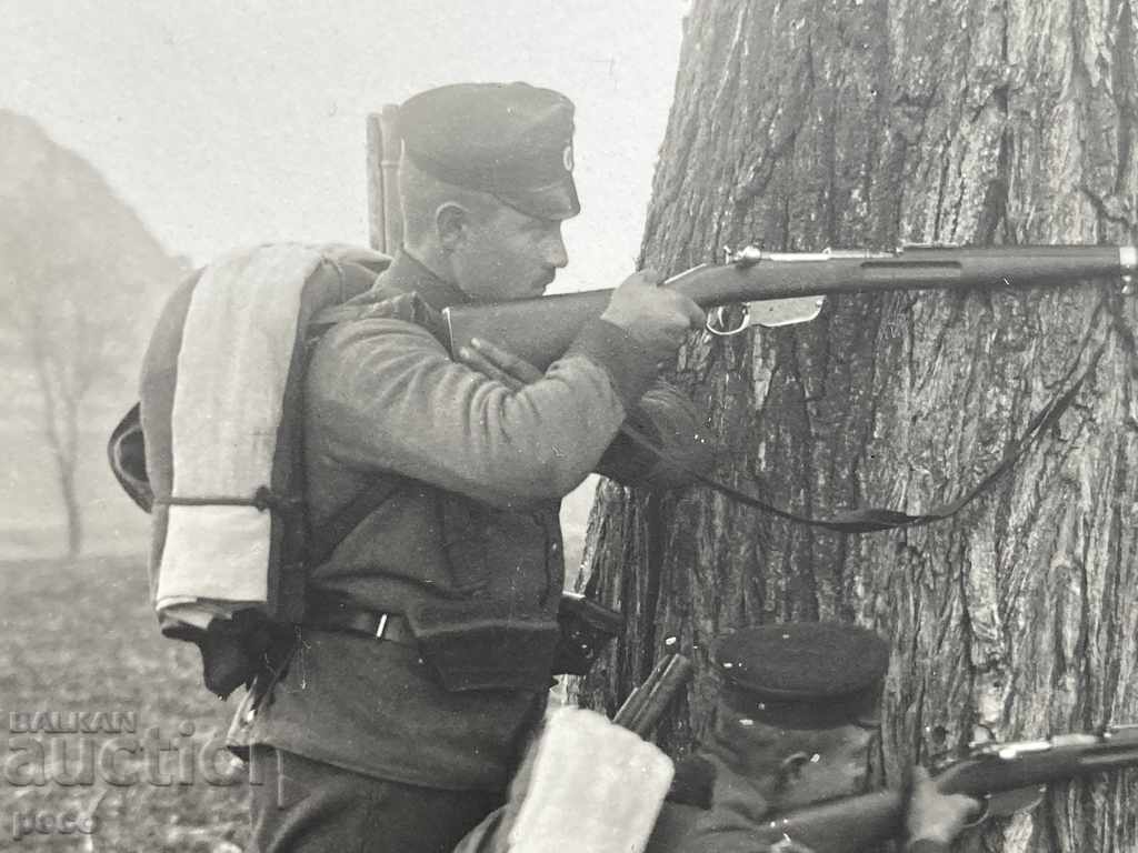 Pussy soldiers Reprinting prohibited with price 30.00 BGN | € 15.34 Pussy soldiers Reprinting prohibited with price 30.00 BGN | € 15.34