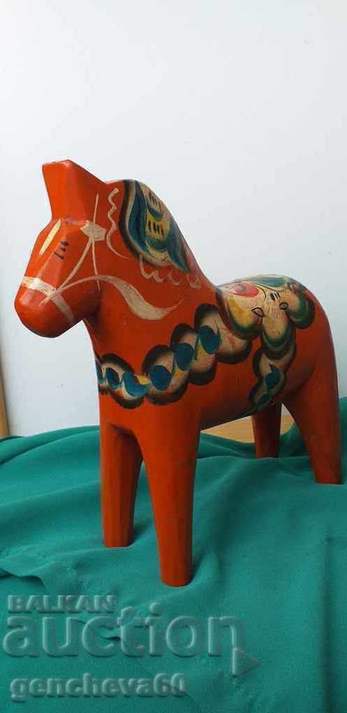 Delivery of Vintage Large Hand-Painted "Dala" Horse / Souvenir Delivery of Vintage Large Hand-Painted "Dala" Horse / Souvenir
