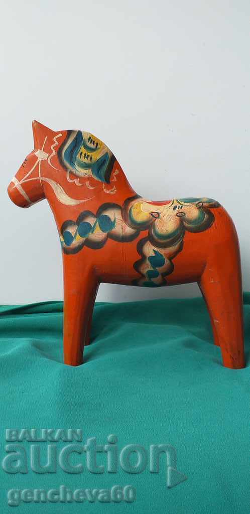 Vintage hand painted Dala horse/souvenir