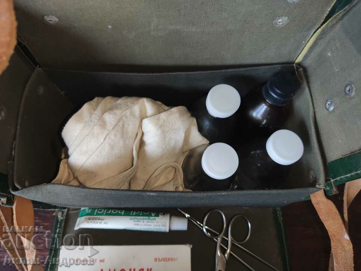 Παλιά ιατρική τσάντα, Ερυθρός Σταυρός - Πλήρες σετ! - 5 Παλιά ιατρική τσάντα, Ερυθρός Σταυρός - Πλήρες σετ! - 5