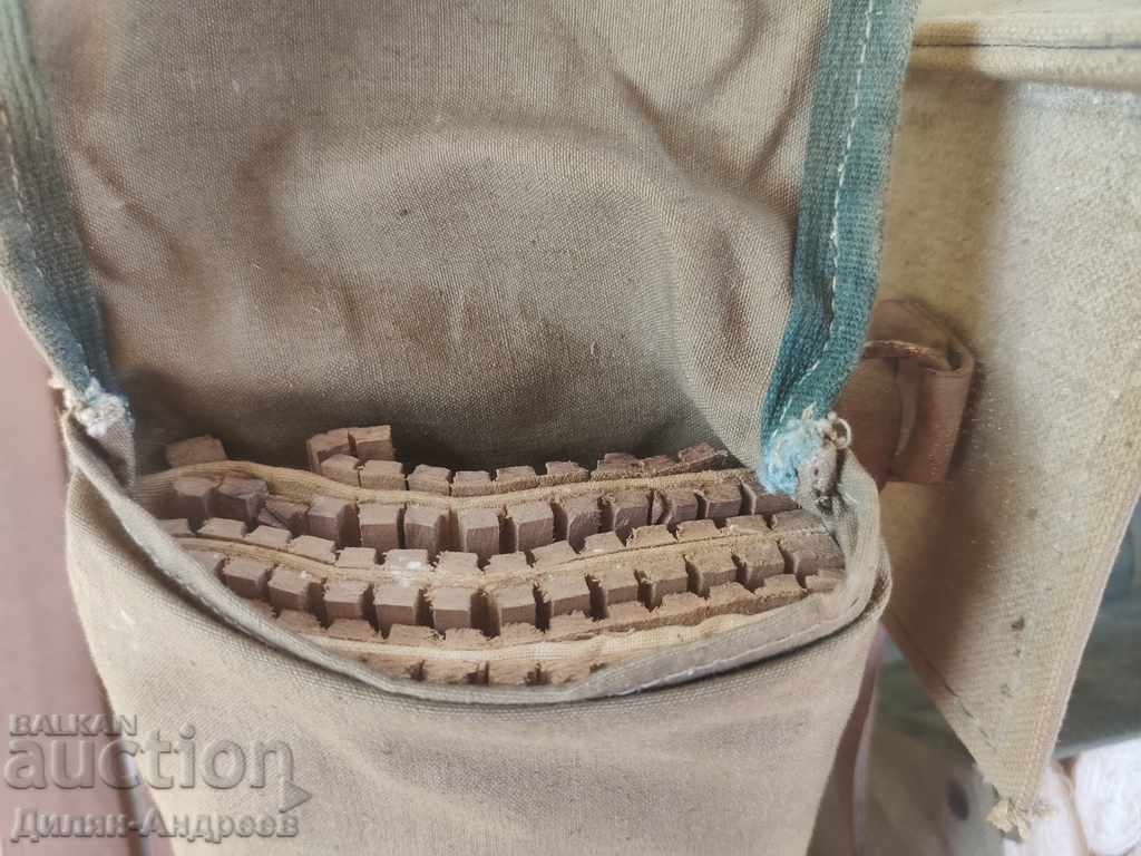 Delivery of Old medical bag, Red Cross - Complete set! Delivery of Old medical bag, Red Cross - Complete set!