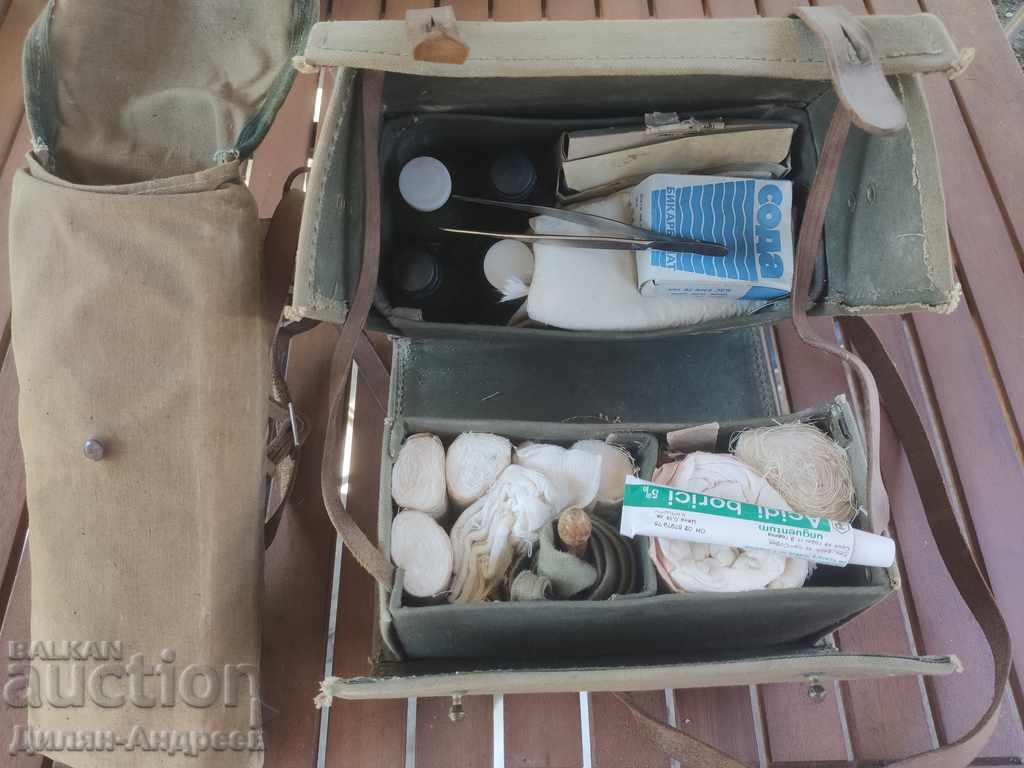 Old medical bag, Red Cross - Complete set! - 5 Old medical bag, Red Cross - Complete set! - 5