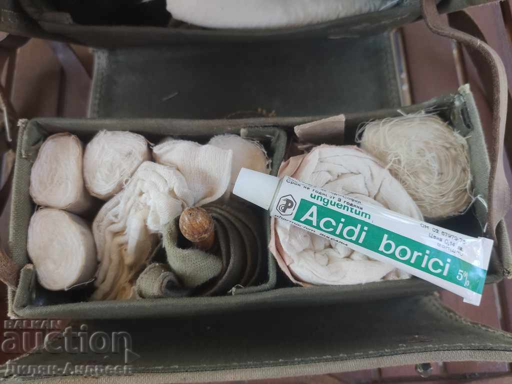 Old medical bag, Red Cross - Complete set! - 7 Old medical bag, Red Cross - Complete set! - 7