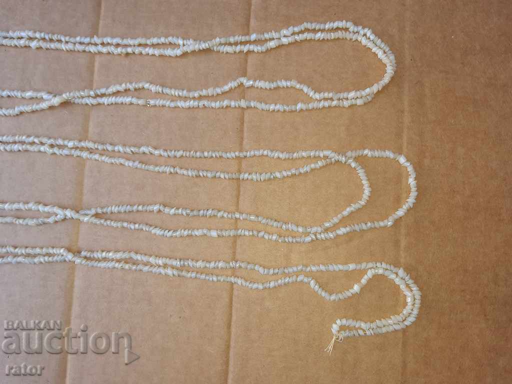 Auction Old necklace, jewelry, beads, very long - 460 cm Auction Old necklace, jewelry, beads, very long - 460 cm