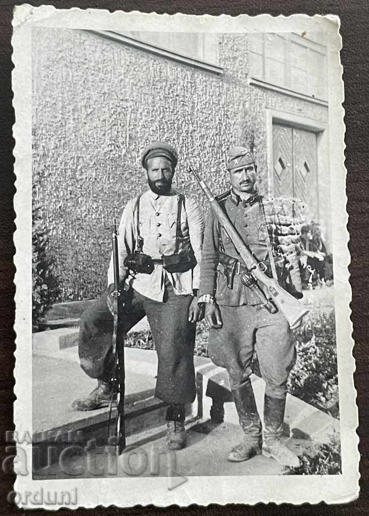 1768 Kingdom of Bulgaria two armed partisans on 09.09.194