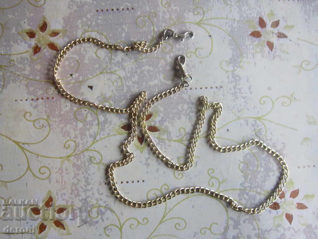 Mare lanț de brelocuri pentru brelocuri cu preț 10.00 BGN | € 5.11