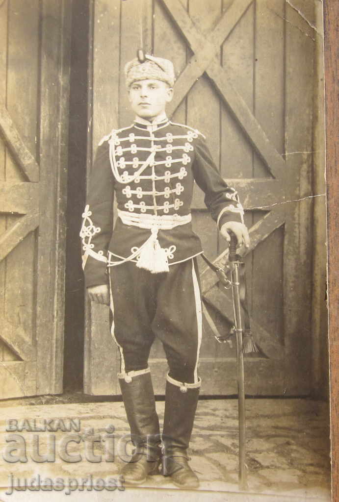 Царство България военна снимка Български гвардеец със сабя