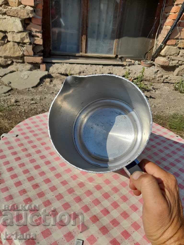 Delivery of Old aluminum electric kettle Delivery of Old aluminum electric kettle