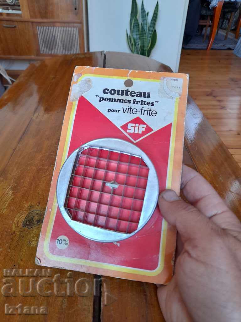 Old Couteau Potato Cutter with price 15.00 BGN | € 7.67 Old Couteau Potato Cutter with price 15.00 BGN | € 7.67