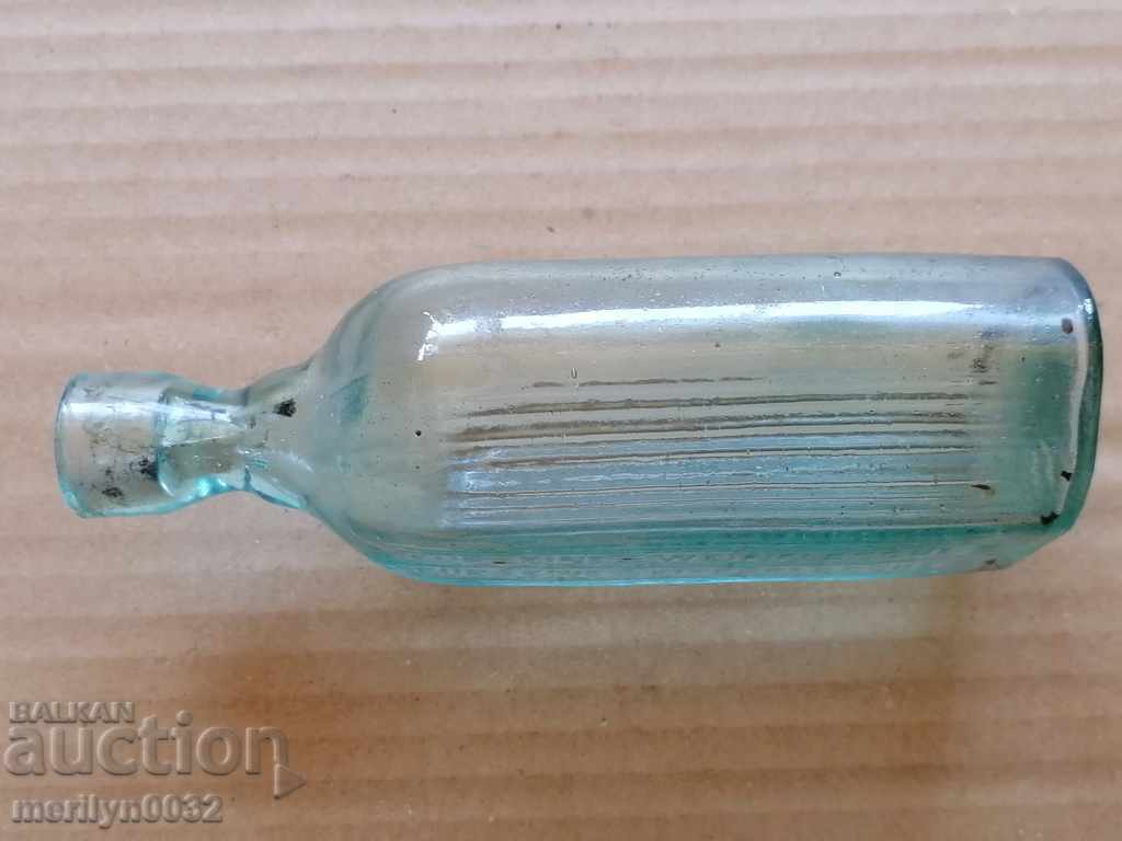 Аукцион Стара бутилка, немско шише с надписи