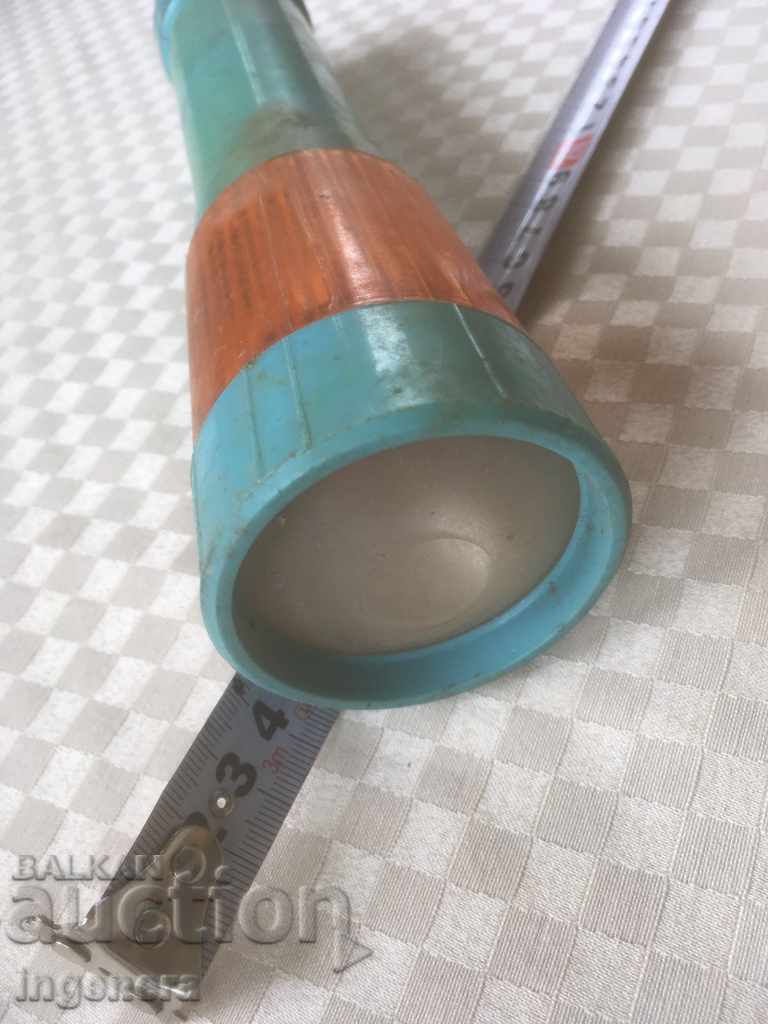 Auction FLASHLIGHT SPOTLIGHT LAMP FROM SOCA Auction FLASHLIGHT SPOTLIGHT LAMP FROM SOCA