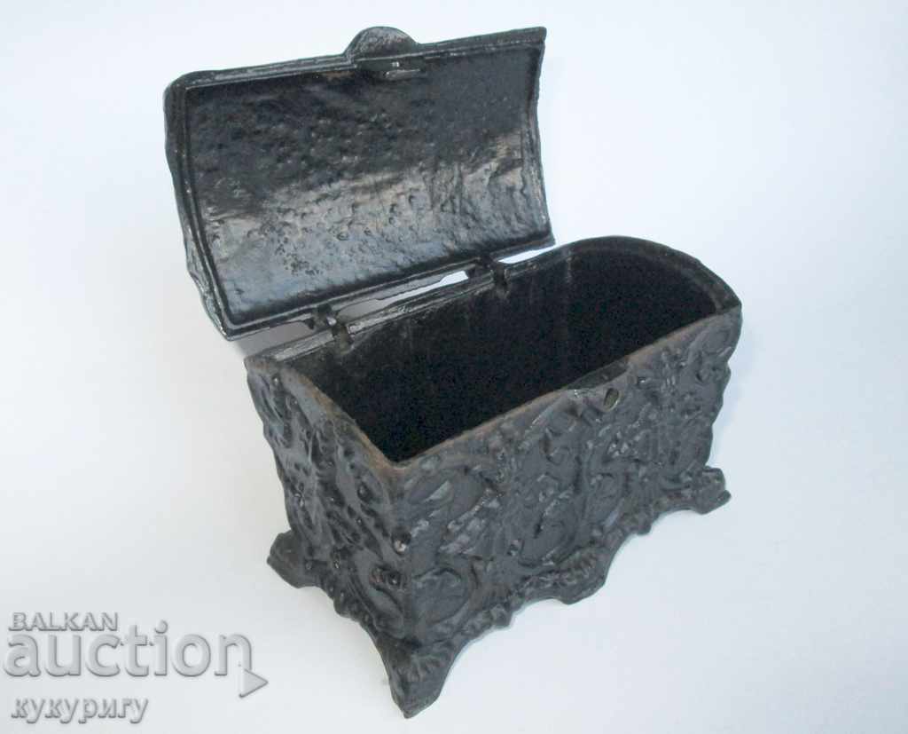 Δημοπρασία Κιβώτιο κοσμημάτων από μαντέμι από παλιό Ρώσο συγγραφέα Δημοπρασία Κιβώτιο κοσμημάτων από μαντέμι από παλιό Ρώσο συγγραφέα