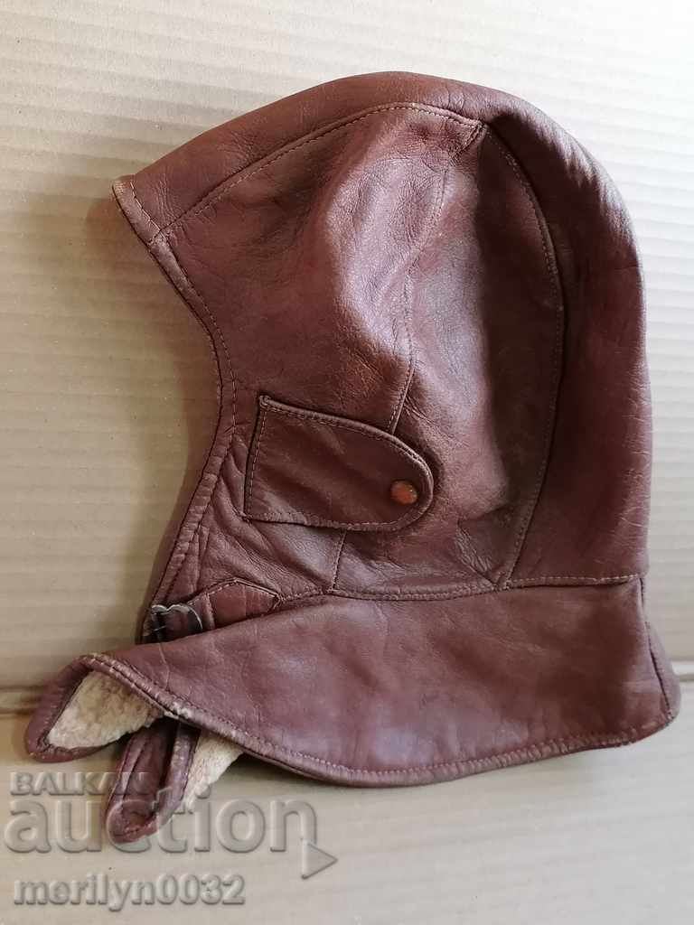 German parachute bonnet motorcycle leather helmet Wehrmacht with price 169.00 BGN | € 86.41 German parachute bonnet motorcycle leather helmet Wehrmacht with price 169.00 BGN | € 86.41