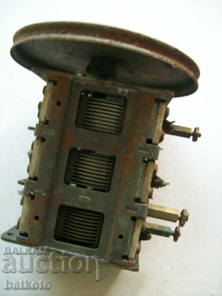 Old variable capacitor with price 12.00 BGN | € 6.14 Old variable capacitor with price 12.00 BGN | € 6.14