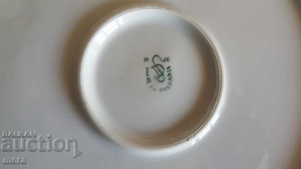 Delivery of Large porcelain round plateau-Dyanko Stefanov-Razgrad Delivery of Large porcelain round plateau-Dyanko Stefanov-Razgrad