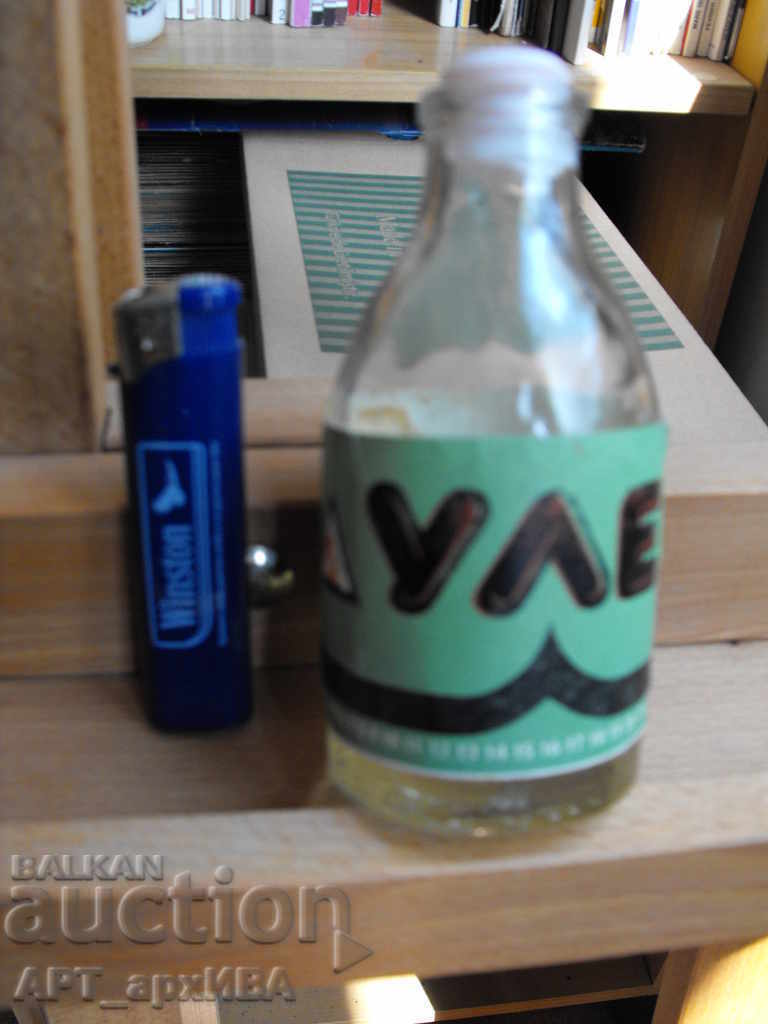 Universal glue "ULE"! with price 4.50 BGN | € 2.30 Universal glue "ULE"! with price 4.50 BGN | € 2.30