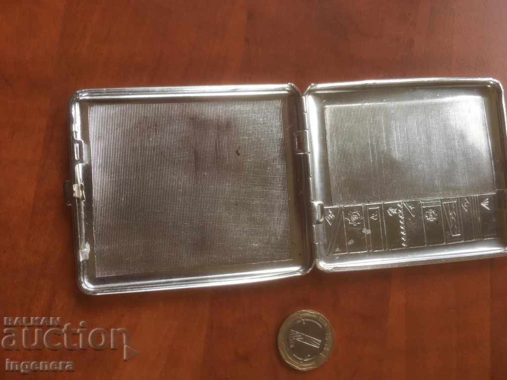 Auction TOBACCO METAL Auction TOBACCO METAL