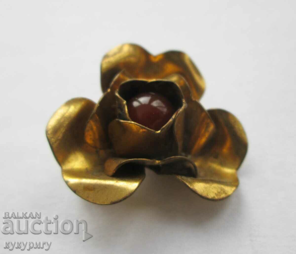 Δημοπρασία Επιχρυσωμένη καρφίτσα λουλουδιών γηραιάς κυρίας Δημοπρασία Επιχρυσωμένη καρφίτσα λουλουδιών γηραιάς κυρίας