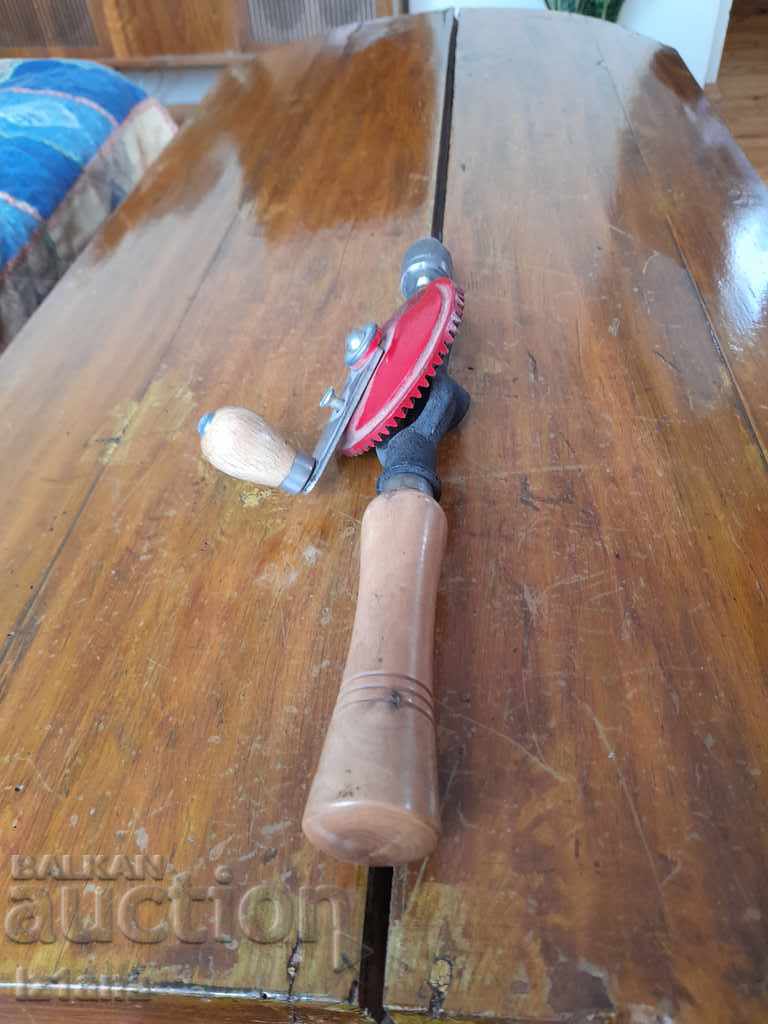 Old drill, chopper, chopper with price 25.00 BGN | € 12.78 Old drill, chopper, chopper with price 25.00 BGN | € 12.78