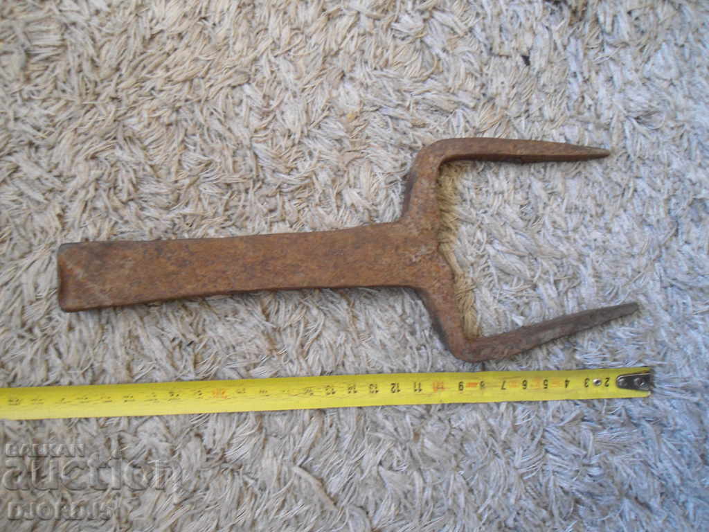 An old anvil - 5 An old anvil - 5