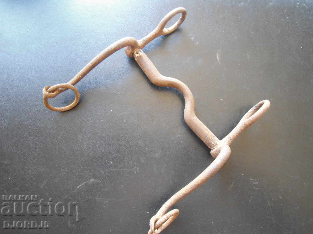 Δημοπρασία παλιά χαλινάρι Δημοπρασία παλιά χαλινάρι