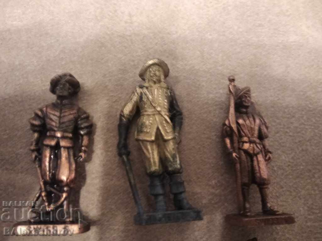 Collectible metal figures with price 24.00 BGN | € 12.27