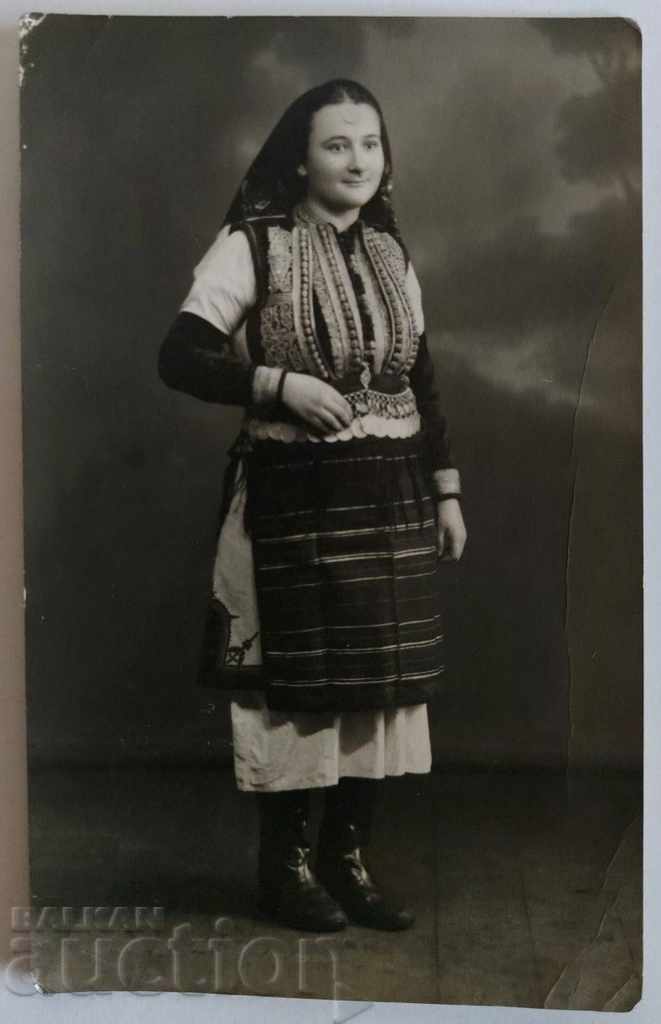 WEARING JEWELERY PENDARI OLD PHOTO PHOTO KINGDOM OF BULGARIA with price 19.00 BGN | € 9.71 WEARING JEWELERY PENDARI OLD PHOTO PHOTO KINGDOM OF BULGARIA with price 19.00 BGN | € 9.71