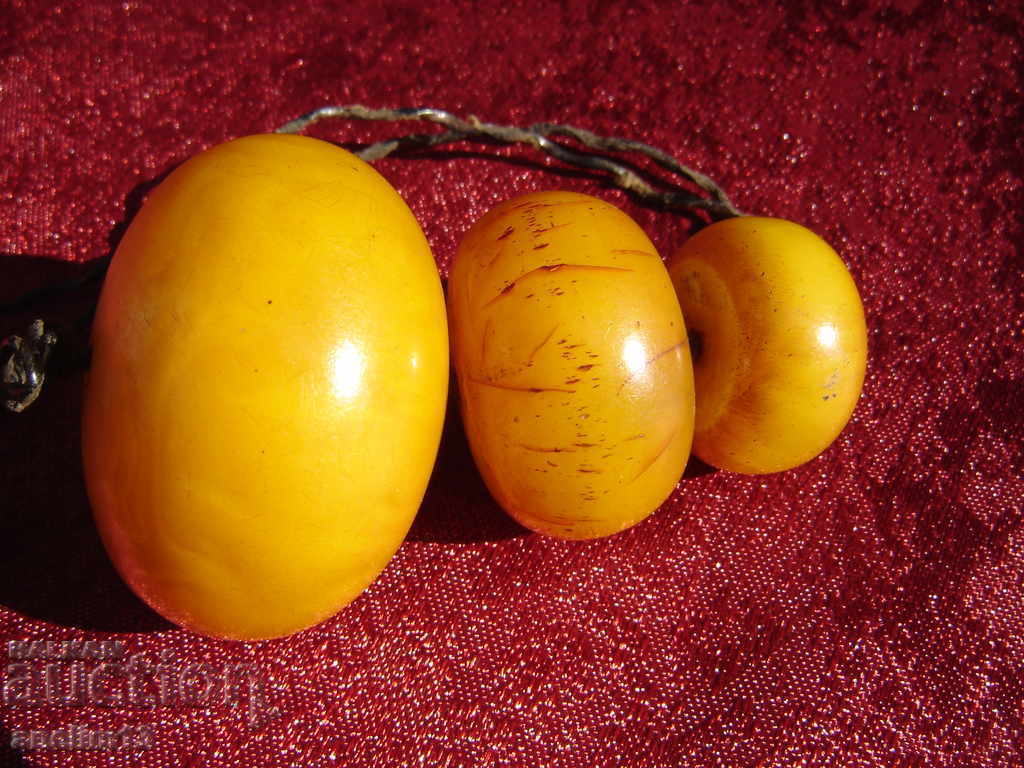 Old Amber Bakelite Necklace - 5