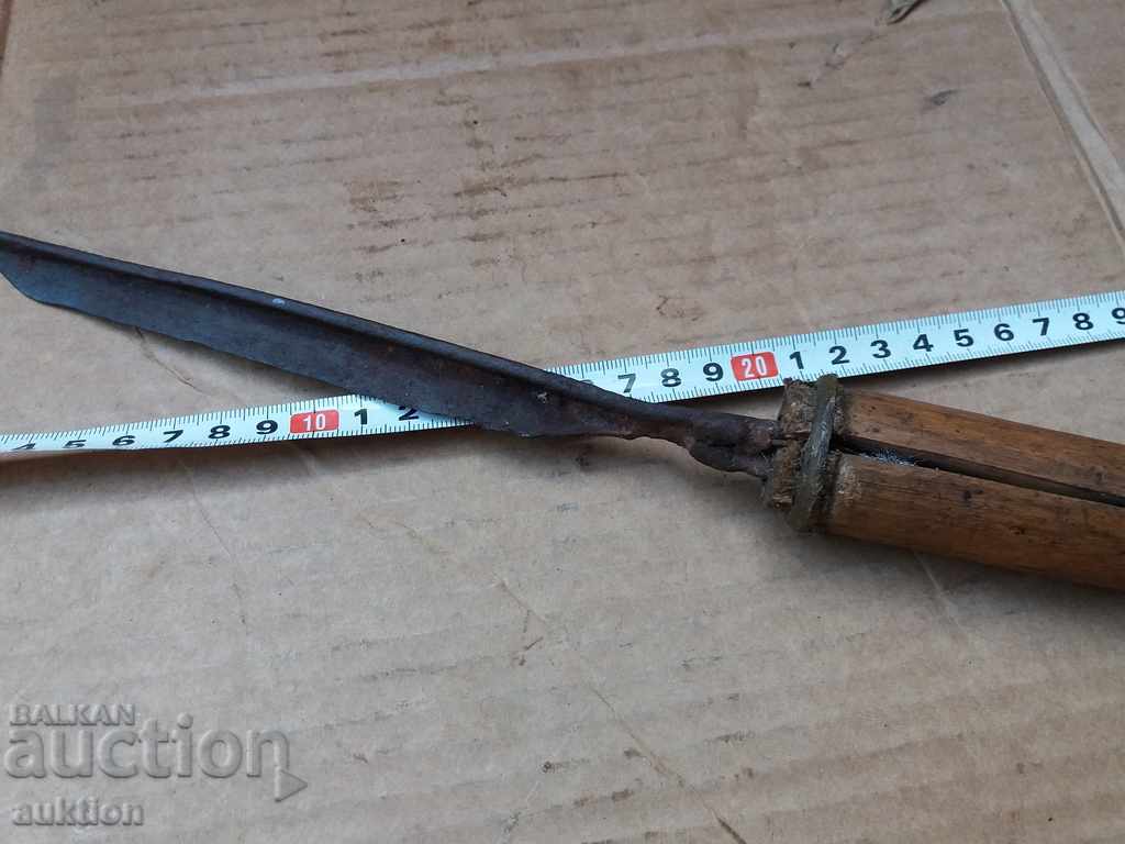 Delivery of OLD ORPHAN TOOL, KNIFE Delivery of OLD ORPHAN TOOL, KNIFE