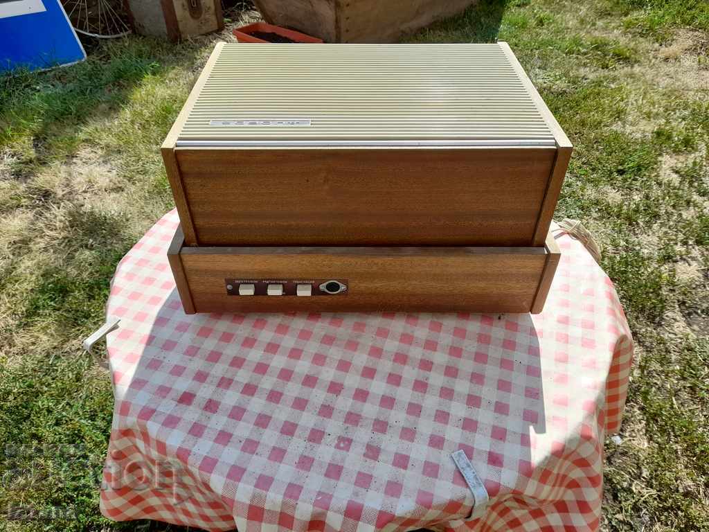 Auction Old turntable Riga Akords Auction Old turntable Riga Akords