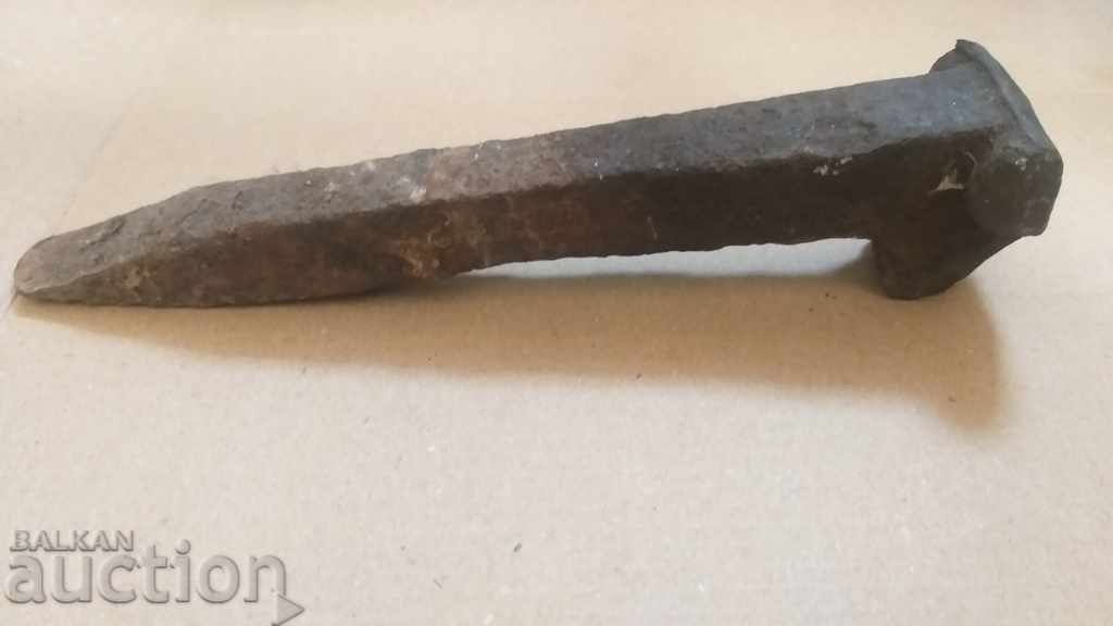 Delivery of BDZ. Railway transport. Metal nail (Crampon)