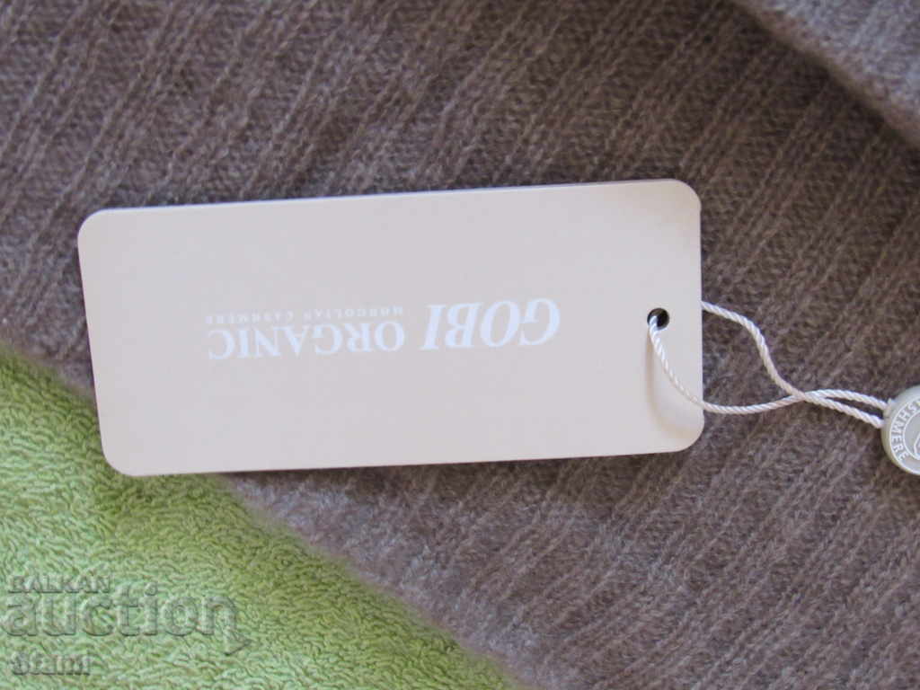 Delivery of New GOBI cashmere scarf, organic cashmere, milk with coffee, Mongolia Delivery of New GOBI cashmere scarf, organic cashmere, milk with coffee, Mongolia