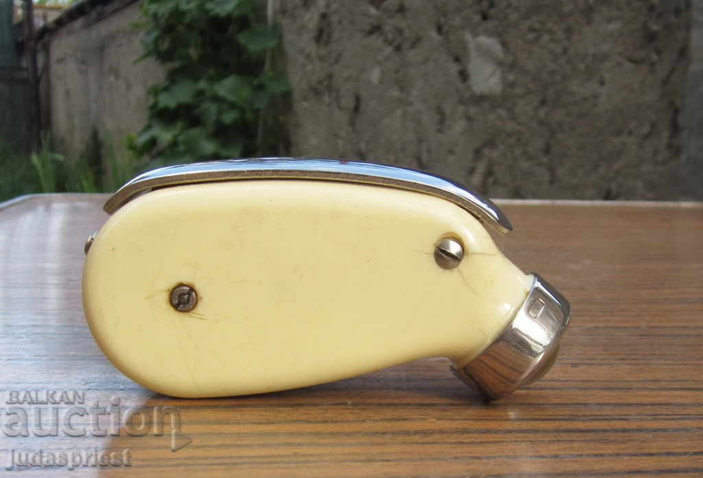 Delivery of siemens siemens vintage mechanical flashlight dynamo Delivery of siemens siemens vintage mechanical flashlight dynamo