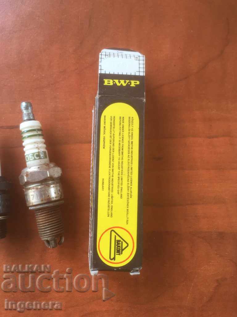 SPARK PLUG AUTOMOBILE -6 PCS DIFFERENT - 5 SPARK PLUG AUTOMOBILE -6 PCS DIFFERENT - 5