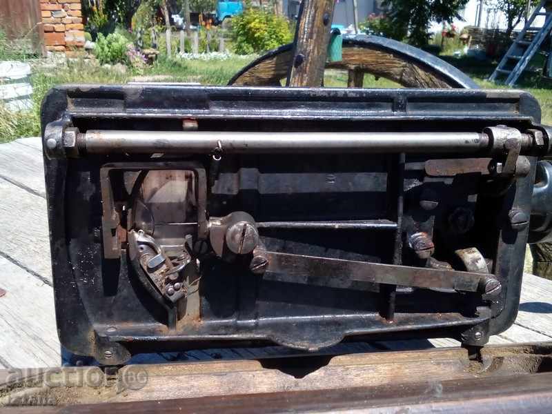 Sewing Machine Junker & Ruh - 7 Sewing Machine Junker & Ruh - 7