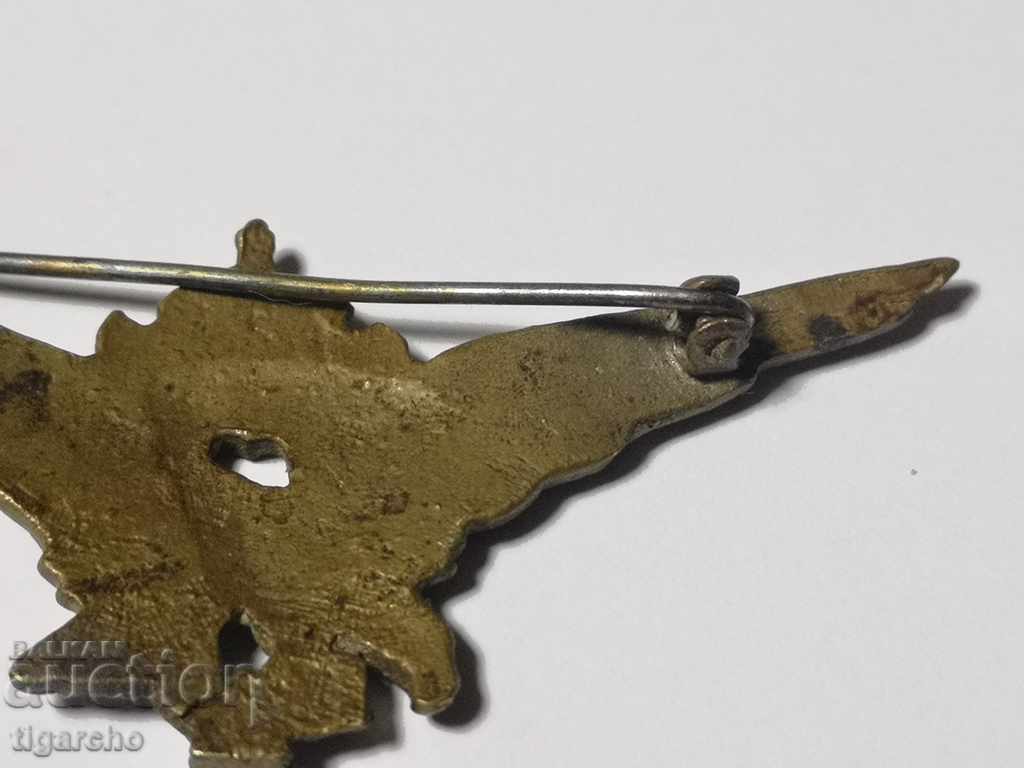 Auction  An old royal badge