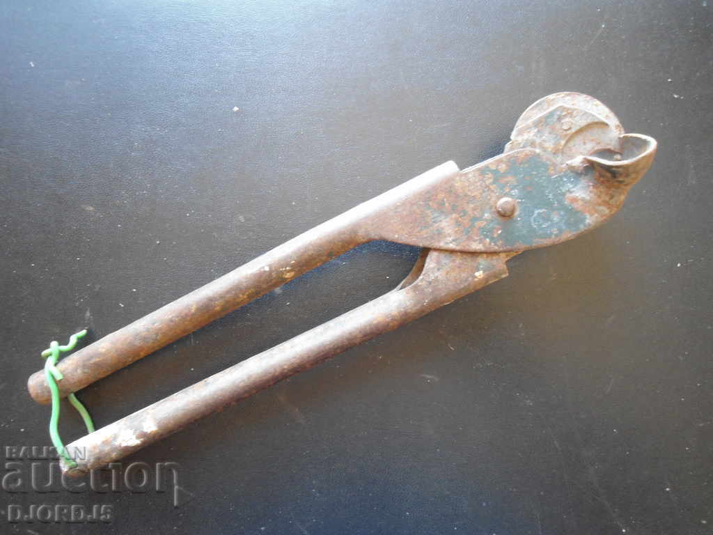 Old specialized pliers - 6