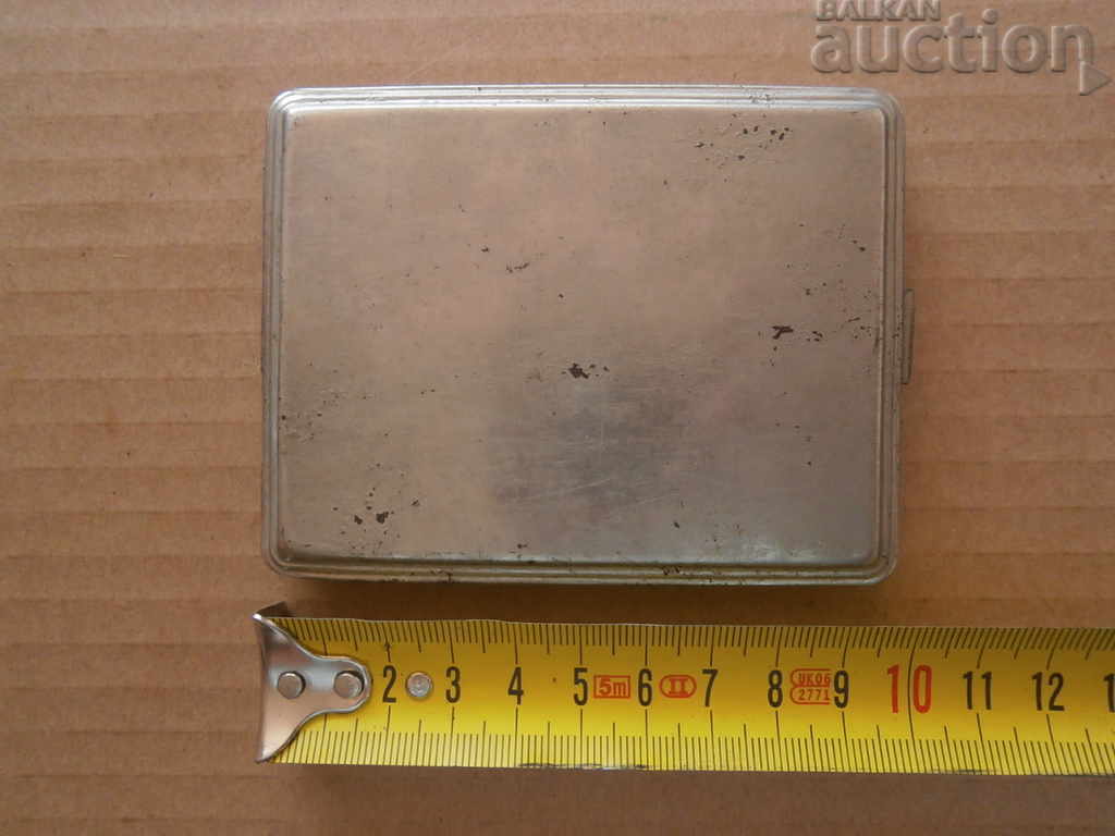 Delivery of old cigarette case Delivery of old cigarette case