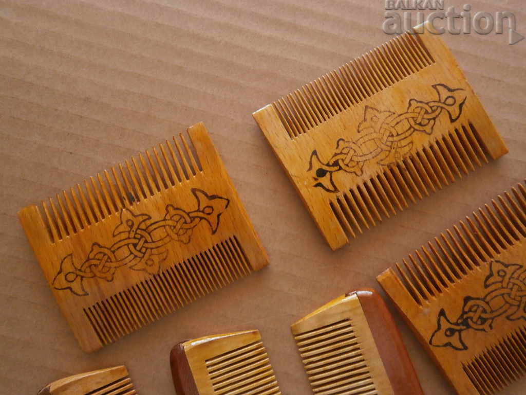 antique wooden comb lot combs with price 31.00 BGN | € 15.85
