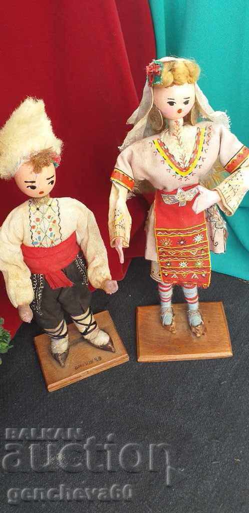 TWO Bulgarian dolls in traditional costume SP Burgas - 5 TWO Bulgarian dolls in traditional costume SP Burgas - 5