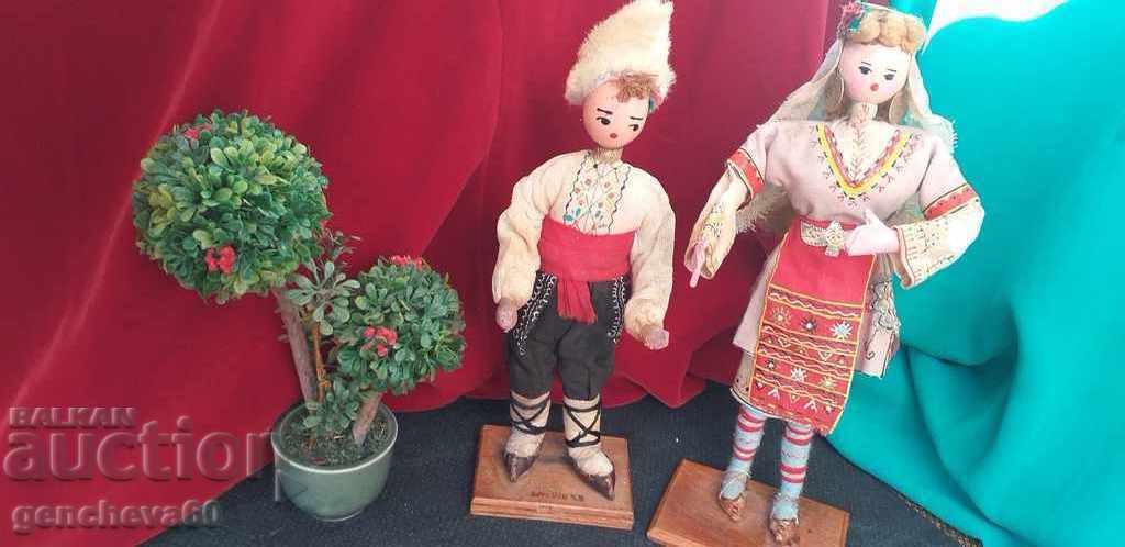 TWO Bulgarian dolls in traditional costume SP Burgas - 6 TWO Bulgarian dolls in traditional costume SP Burgas - 6