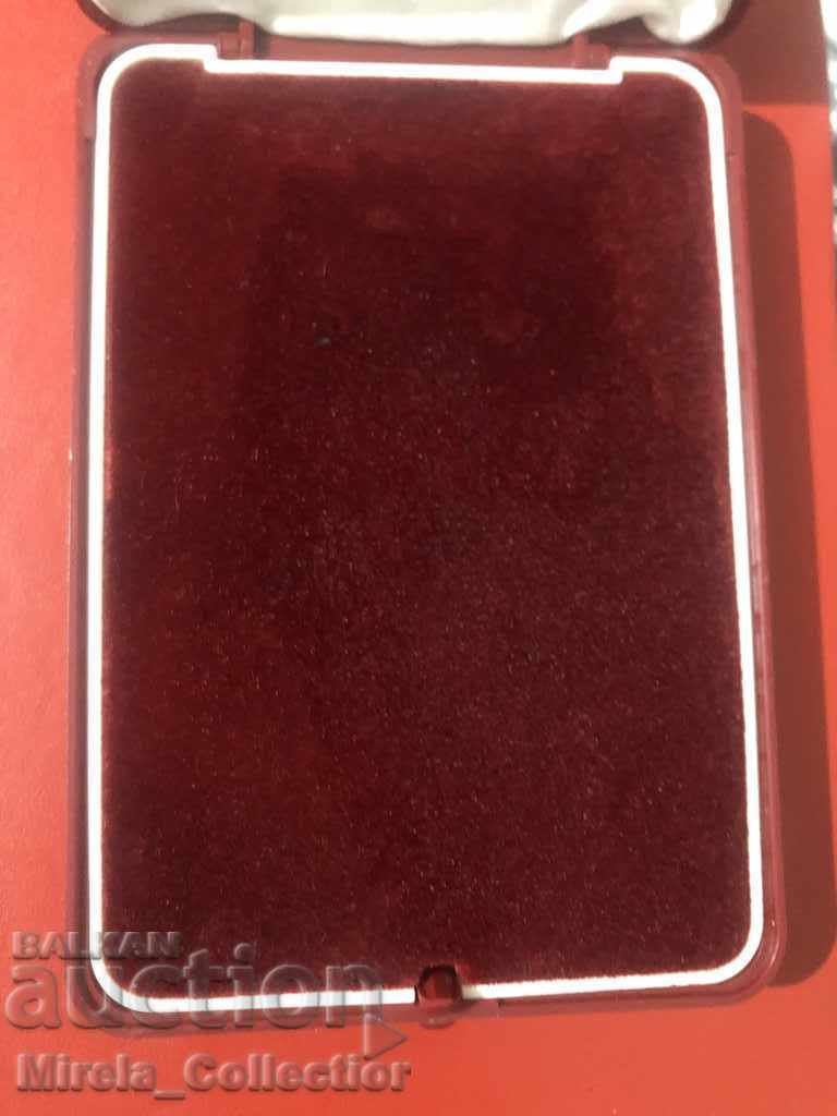 Auction  Box for medal medal with coat of arms of the People's Republic of Bulgaria