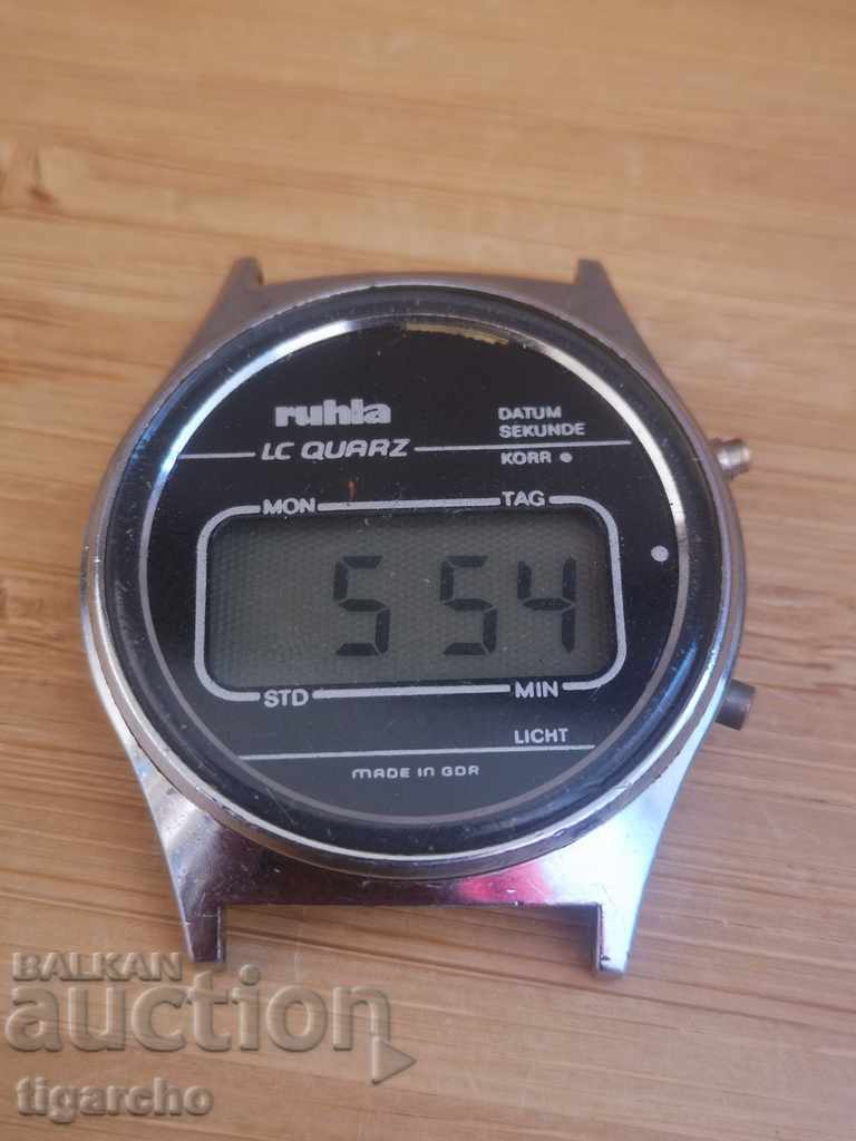 Delivery of Ruhla quartz watch