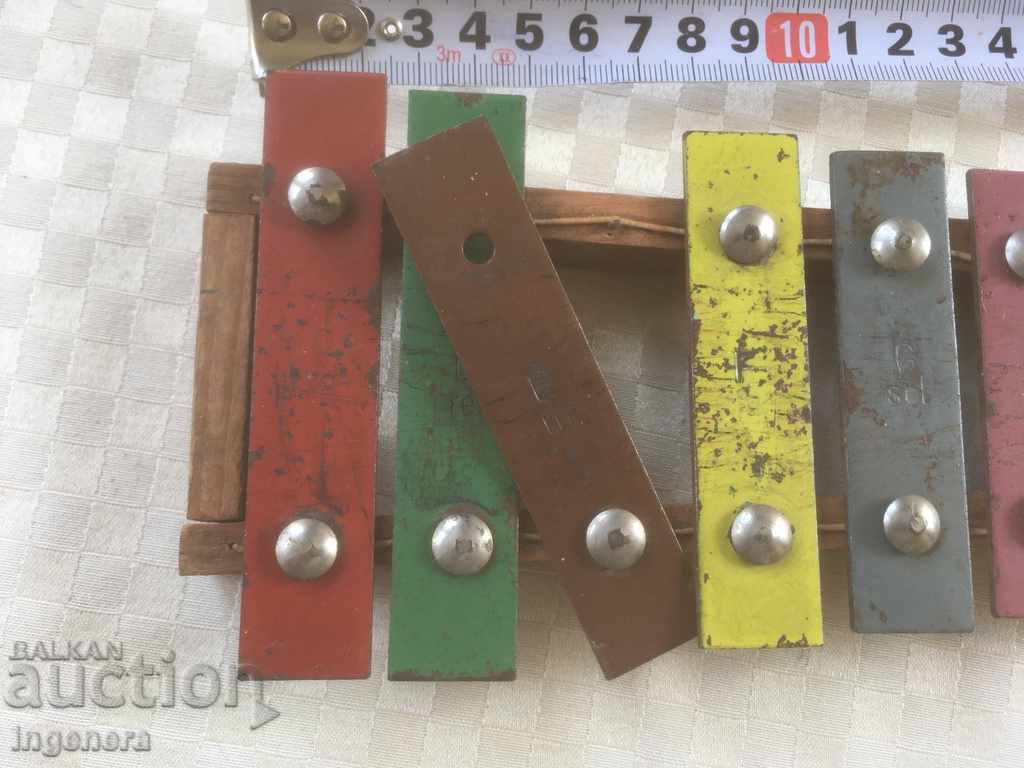 Auction XYLOPHONE MUSICAL INSTRUMENT Auction XYLOPHONE MUSICAL INSTRUMENT