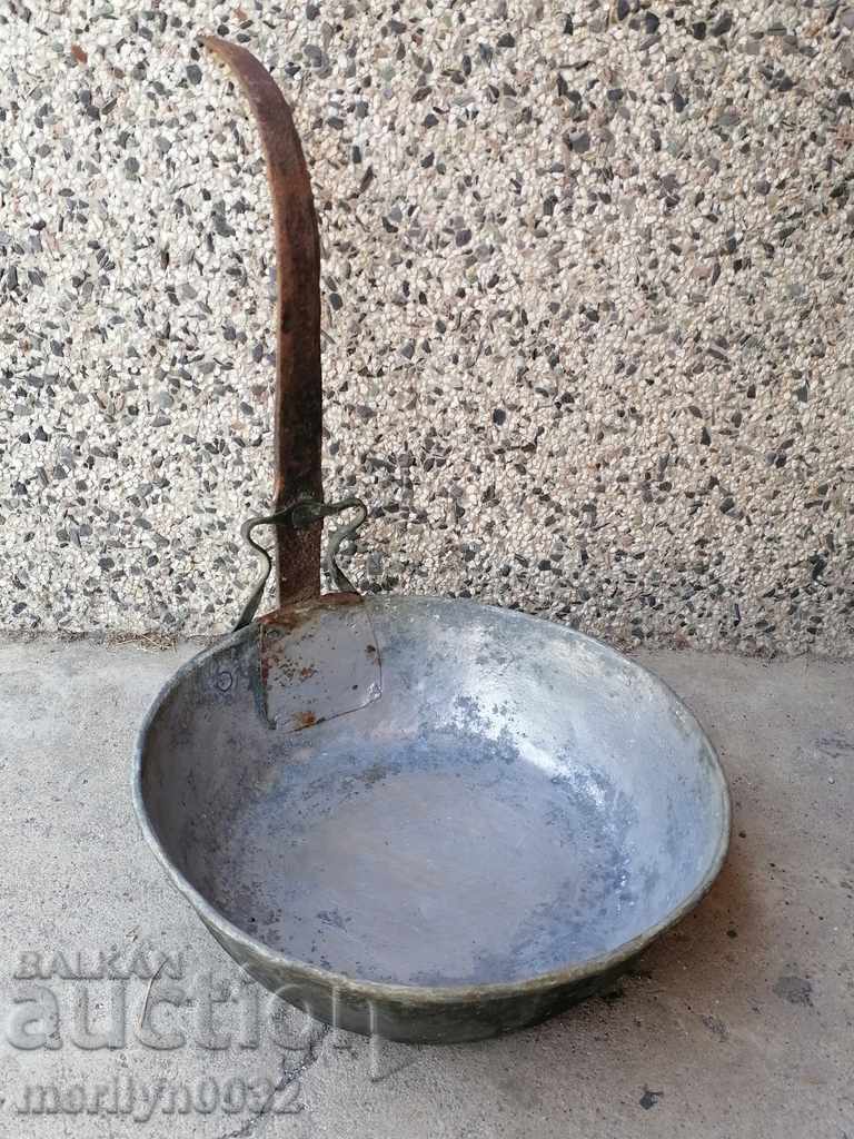 Old copper pan, copper, tray, copper vessel, household vessel with price 79.00 BGN | € 40.39 Old copper pan, copper, tray, copper vessel, household vessel with price 79.00 BGN | € 40.39